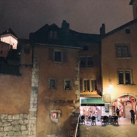 Gite Urbain Au 2Bis - Annecy Eksteriør bilde