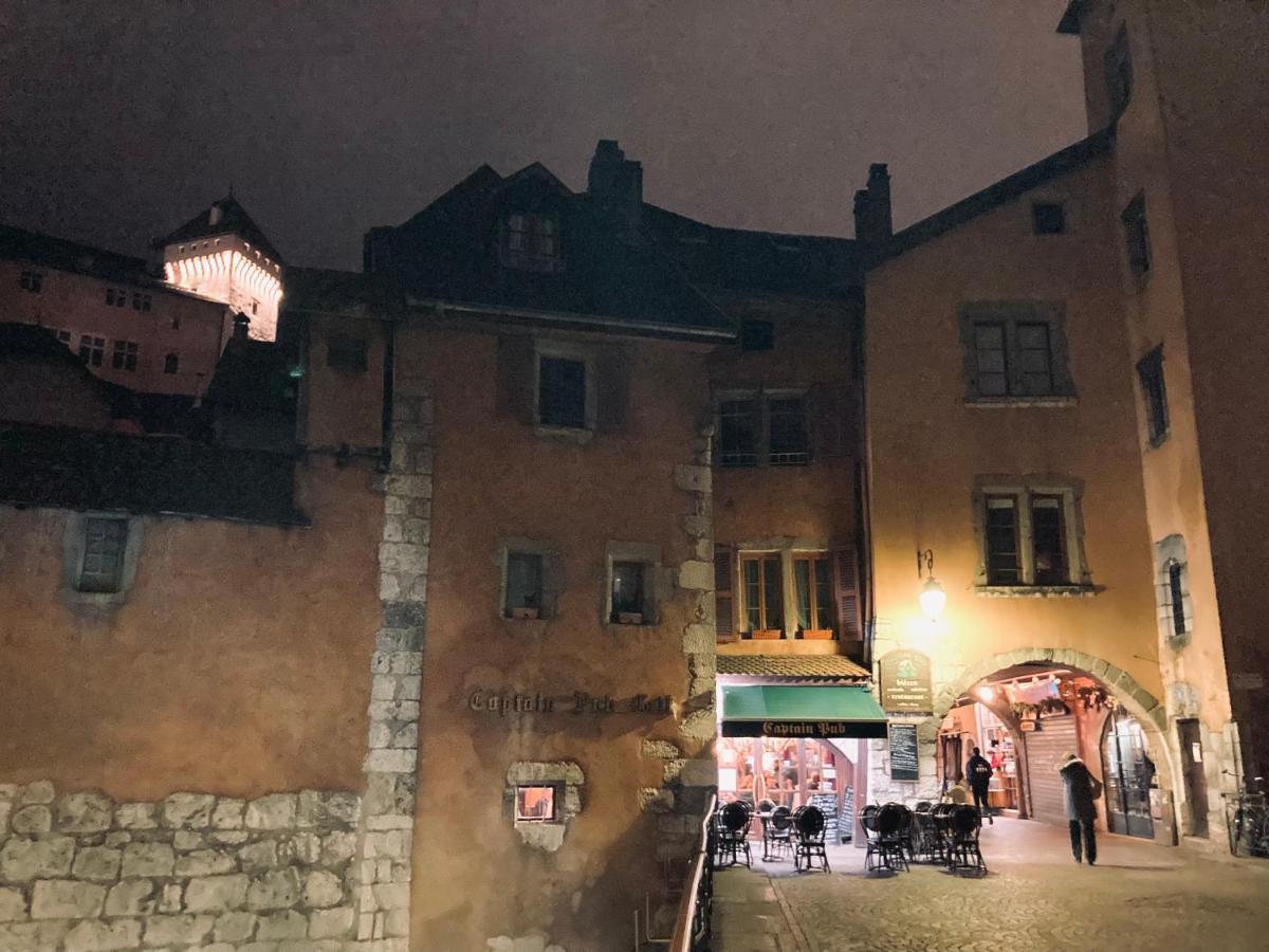 Gite Urbain Au 2Bis - Annecy Eksteriør bilde