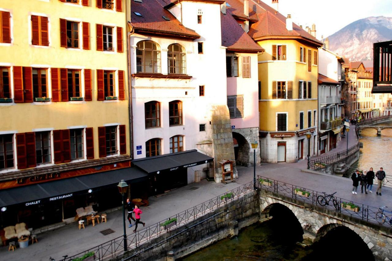 Gite Urbain Au 2Bis - Annecy Eksteriør bilde